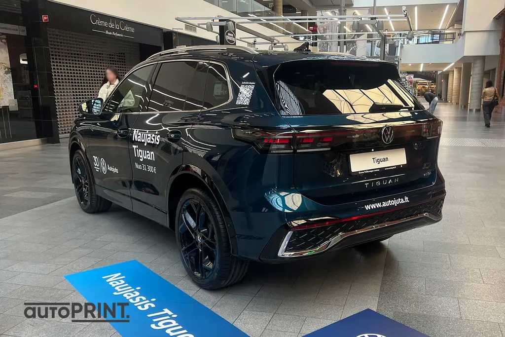 Lengvieji automobiliai – apklijavimas reklama, autoPRINT darbas