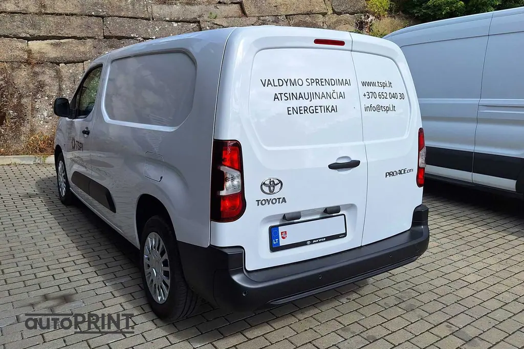 Lengvieji automobiliai – apklijavimas reklama, autoPRINT darbas