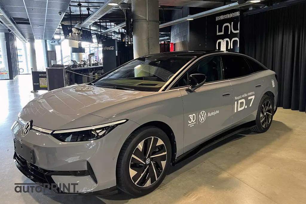 Lengvieji automobiliai – apklijavimas reklama, autoPRINT darbas