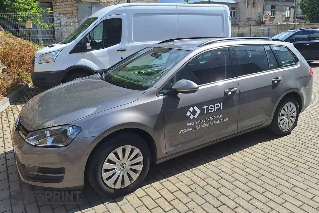 Lengvieji automobiliai – apklijavimas reklama, autoPRINT darbas